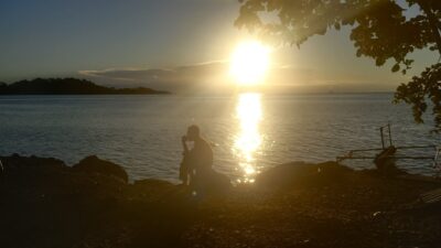 Rahasia di Ujung Senja – Puisi 5